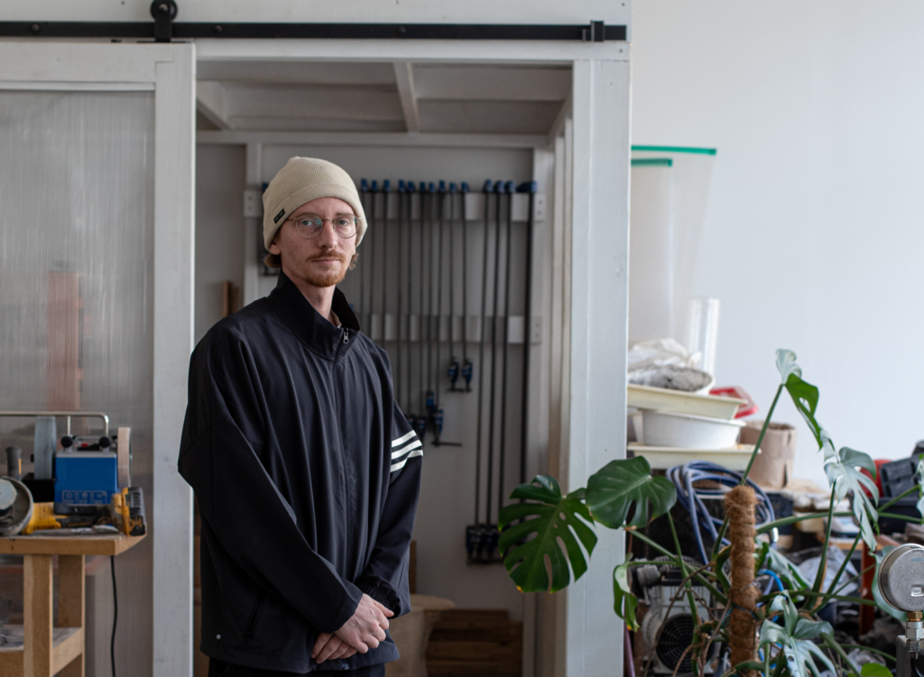 À la découverte du Sentier des Résiniers avec le designer-sculpteur Cédric Breisacher